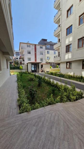 SANCAKTEPE'DE SİTE İÇERİSİNDE 125 M2  2+1 SATILIK  DAİRE 