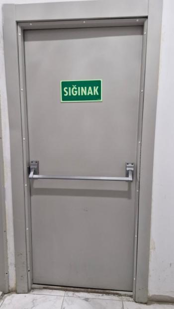 SANCAKTEPE 'DE SİTE İÇERİSİNDE SATILIK 2+1 BAHÇE KATI