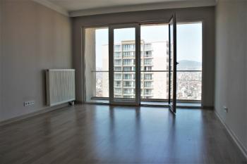 Tuzla Evora A Parsel Havuz Ve Bahçe Peyzaj Cepheli Kiralık 1+1