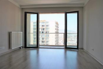 Tuzla Evora A Parsel Havuz Ve Bahçe Peyzaj Cepheli Kiralık 1+1