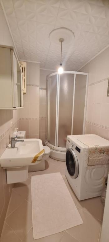 KOZYATAĞI İNÖNÜ CADDESİNDE YÜKSEK KAT 3+1 YATIRIMA UYGUN SATILIK