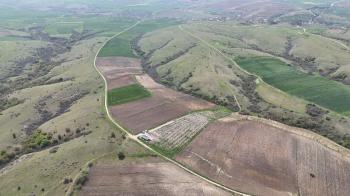 10.967 m² Çiftlik İmarlı Tarla. İster Kupon deyin İster Banko, yakından görmeniz gereken bir arazi!
