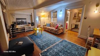 Yeldeğirmeni Tarihi Binada Full Deniz Manzaralı Kiralık Daire