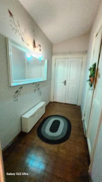 Yeldeğirmeni Tarihi Binada Full Deniz Manzaralı Kiralık Daire