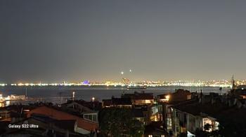 Yeldeğirmeni Tarihi Binada Full Deniz Manzaralı Kiralık Daire