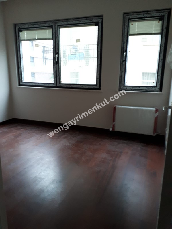 ERENKÖY TAŞMEKTEP SOKAKTA 2+1 YENİ KİRALIK DAİRE
