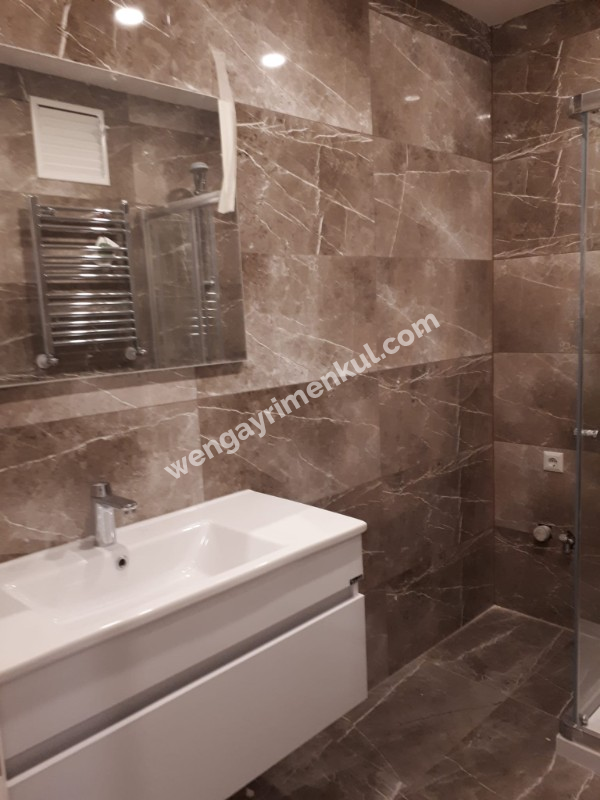 ERENKÖY TAŞMEKTEP SOKAKTA 2+1 YENİ KİRALIK DAİRE
