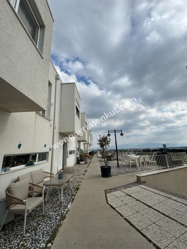 35.Sokak Sitesi Manzaralı, Balkonlu ,3+1 KİRALIK DUBLEKS DAİRE