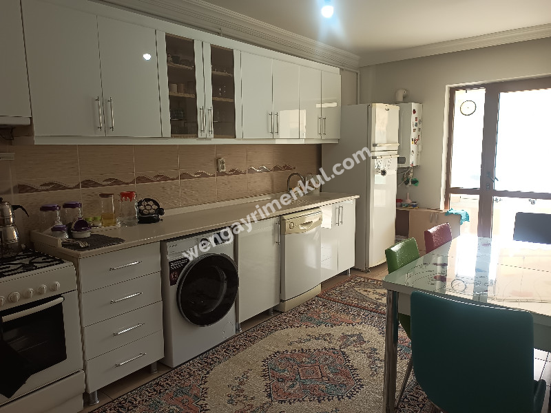 ANKARA-DİKMEN-KARAPINAR 4+1 165 M2 MANZARALI DAİRE