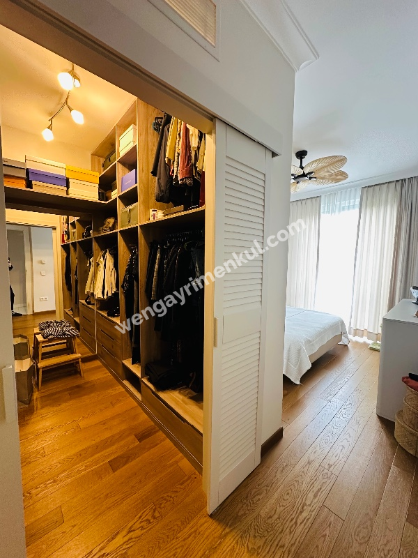 BAĞDAT CADDESİNİN ORTASINDA MUHTEŞEM KONUMDA FIRSAT SATILIK DAİRE