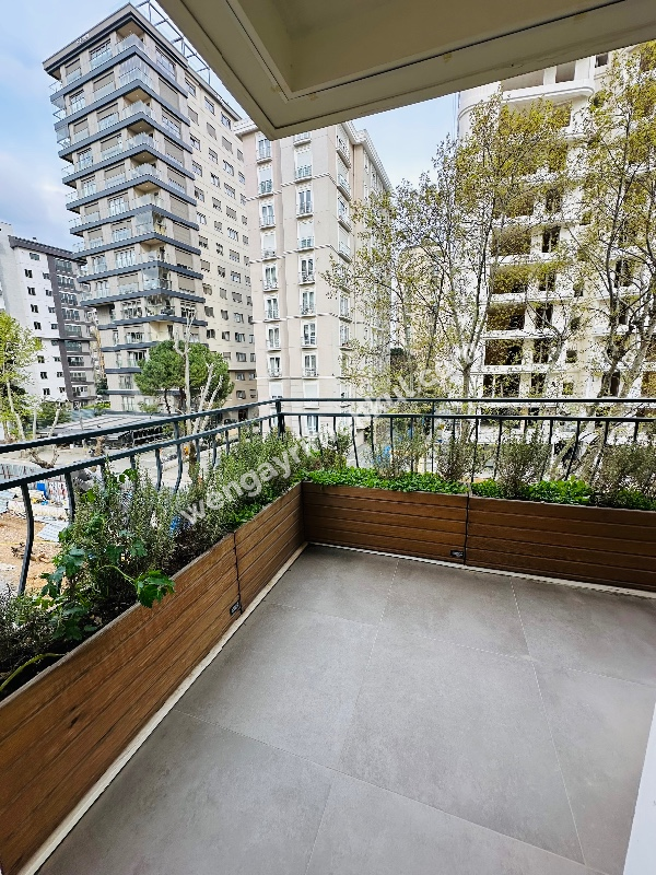 BAĞDAT CADDESİNİN ORTASINDA MUHTEŞEM KONUMDA FIRSAT SATILIK DAİRE