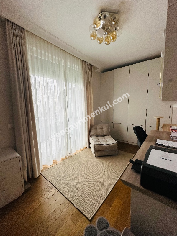BAĞDAT CADDESİNİN ORTASINDA MUHTEŞEM KONUMDA FIRSAT SATILIK DAİRE