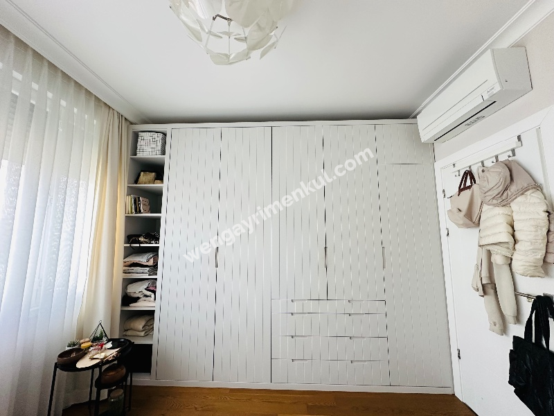 BAĞDAT CADDESİNİN ORTASINDA MUHTEŞEM KONUMDA FIRSAT SATILIK DAİRE