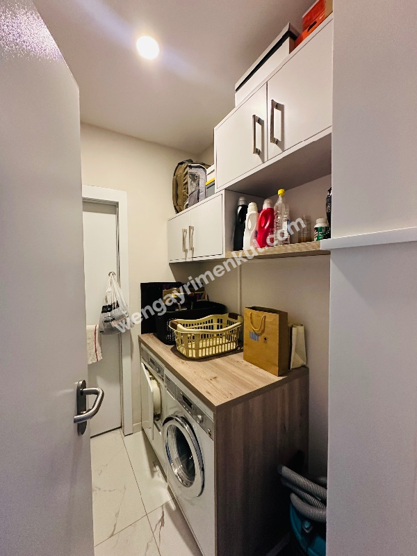 BAĞDAT CADDESİNİN ORTASINDA MUHTEŞEM KONUMDA FIRSAT SATILIK DAİRE