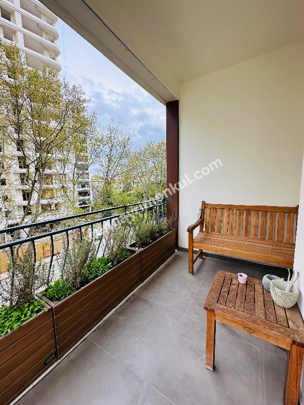 BAĞDAT CADDESİNİN ORTASINDA MUHTEŞEM KONUMDA FIRSAT SATILIK DAİRE