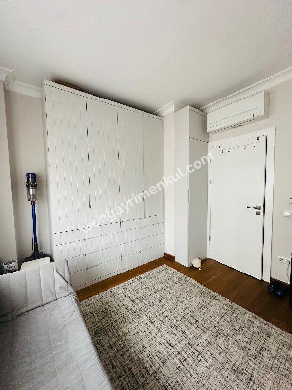 BAĞDAT CADDESİNİN ORTASINDA MUHTEŞEM KONUMDA FIRSAT SATILIK DAİRE