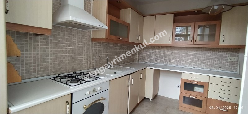 KOZYATAĞI KİRALIK 3+1 BAKIMLI DAİRE