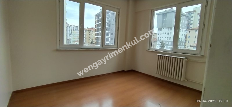 KOZYATAĞI KİRALIK 3+1 BAKIMLI DAİRE