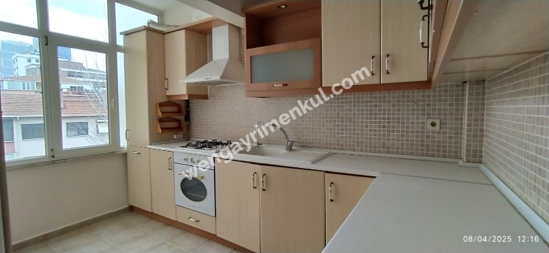 KOZYATAĞI KİRALIK 3+1 BAKIMLI DAİRE