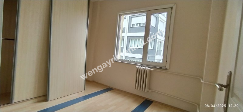KOZYATAĞI KİRALIK 3+1 BAKIMLI DAİRE