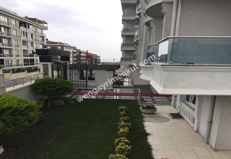 ADNAN KAHVECİ LETİSYA EVLERİ SİTESİ SATILIK 3+1 ARA KAT DAİRE