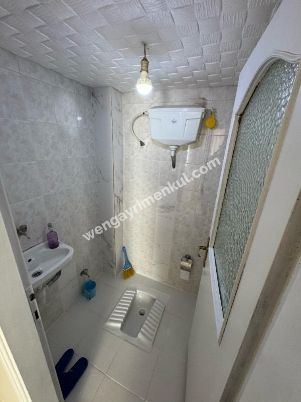 KARTAL CEVİZLİ  KATTA TEK SATILIK DAİRE