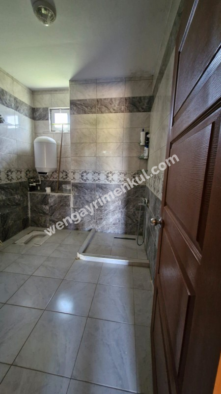 SATILIK 4+1 ÇİFTLİK EVİ + 300 m2 ÇELİK KONSTRÜKSİYON  ÇADIR + 2 ADET SERA 
