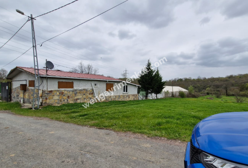 SATILIK 4+1 ÇİFTLİK EVİ + 300 m2 ÇELİK KONSTRÜKSİYON  ÇADIR + 2 ADET SERA 