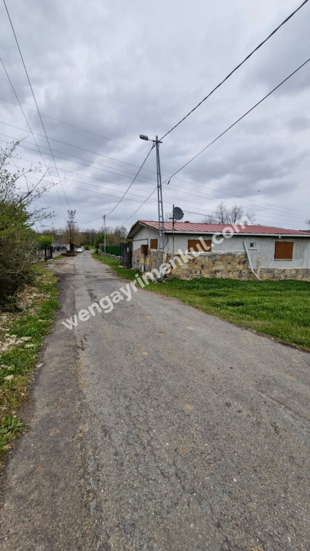 SATILIK 4+1 ÇİFTLİK EVİ + 300 m2 ÇELİK KONSTRÜKSİYON  ÇADIR + 2 ADET SERA 