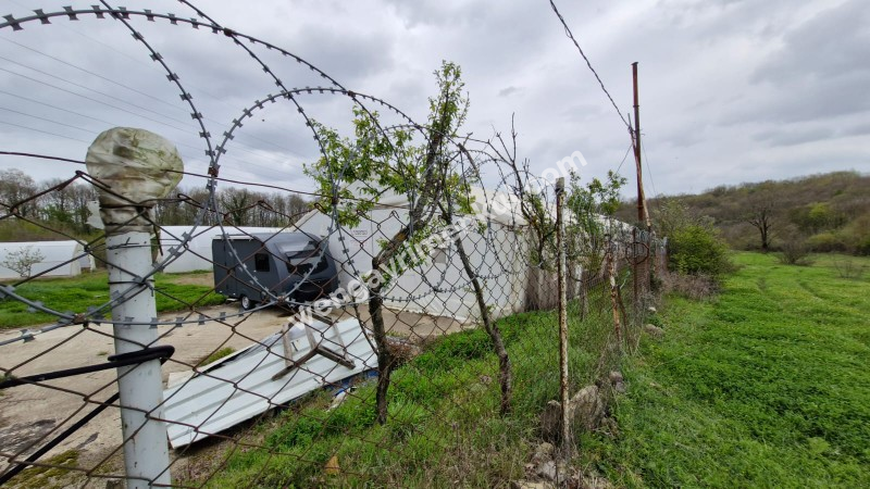 SATILIK 4+1 ÇİFTLİK EVİ + 300 m2 ÇELİK KONSTRÜKSİYON  ÇADIR + 2 ADET SERA 