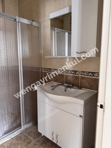 Ümraniye Çamlık Mahallesi'nde Giriş Kat 2+1 Kiralık Daire