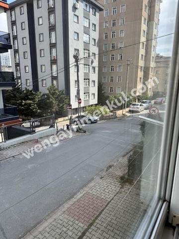 Ümraniye Çamlık Mahallesi'nde Giriş Kat 2+1 Kiralık Daire
