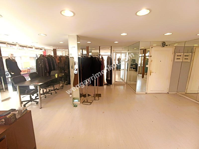 Giriş Üstü Köşe Dükkan Bayrampaşa Trikocular Çarşısı Orta Mahalle