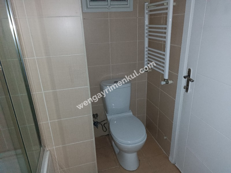 AĞAOĞLU ÇAMLIPARK SİT. BAKIMLI 1+1 DAİRE