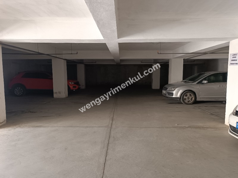 AĞAOĞLU ÇAMLIPARK SİT. BAKIMLI 1+1 DAİRE