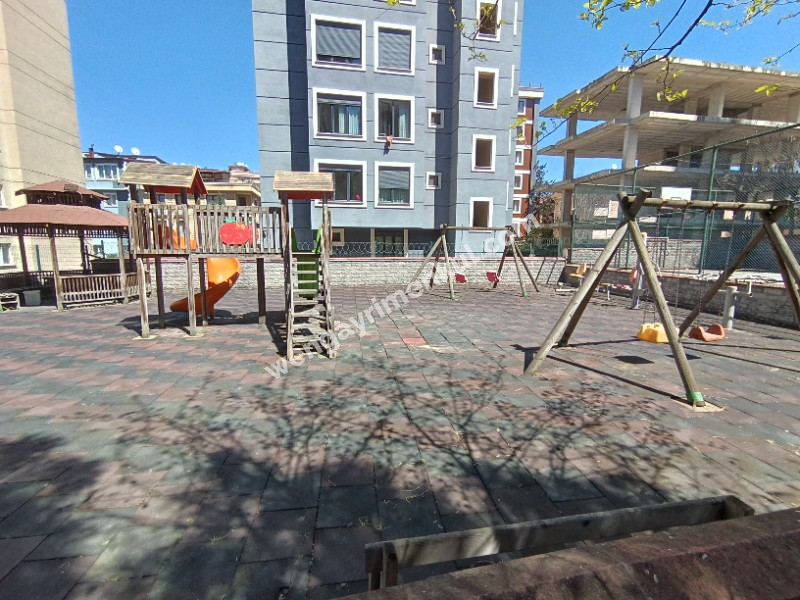 AĞAOĞLU ÇAMLIPARK SİT. BAKIMLI 1+1 DAİRE