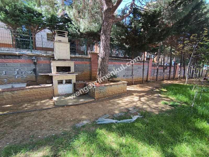 AĞAOĞLU ÇAMLIPARK SİT. BAKIMLI 1+1 DAİRE