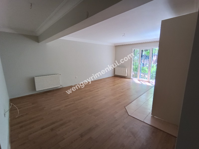 AĞAOĞLU ÇAMLIPARK SİT. BAKIMLI 1+1 DAİRE