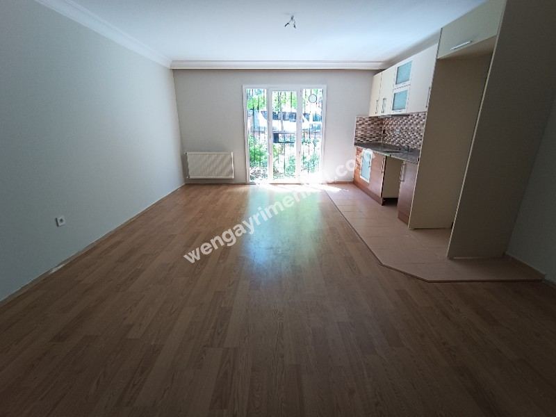 AĞAOĞLU ÇAMLIPARK SİT. BAKIMLI 1+1 DAİRE