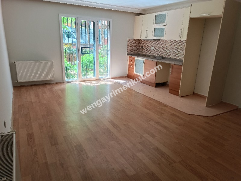 AĞAOĞLU ÇAMLIPARK SİT. BAKIMLI 1+1 DAİRE