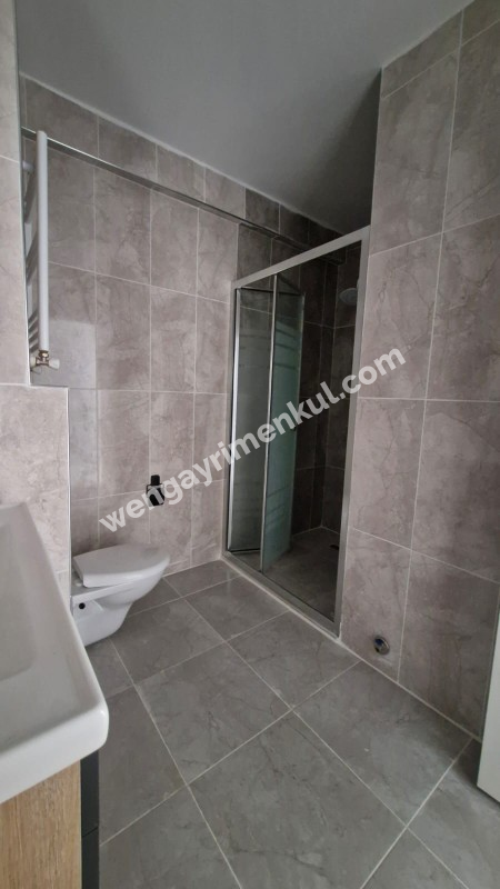 SANCAKTEPE'DE SİTE İÇERİSİNDE 125 M2  2+1 SATILIK  DAİRE 