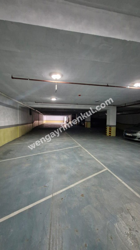 SANCAKTEPE'DE SİTE İÇERİSİNDE 125 M2  2+1 SATILIK  DAİRE 