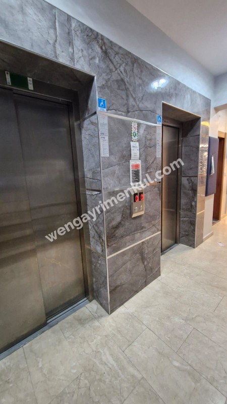 SANCAKTEPE'DE SİTE İÇERİSİNDE 125 M2  2+1 SATILIK  DAİRE 