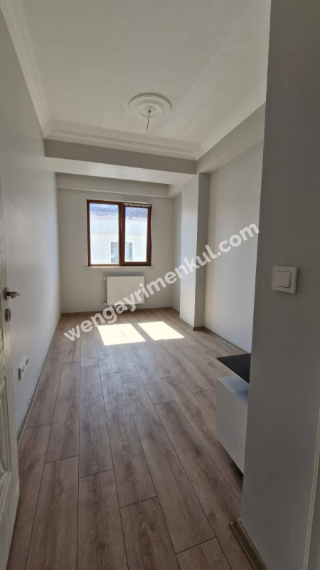 SANCAKTEPE'DE  SİTE İÇERİSİNDE 140 M2  3+1 SATILIK SIFIR DAİRE