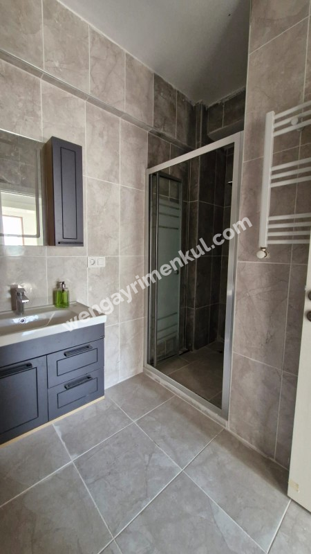 SANCAKTEPE'DE  SİTE İÇERİSİNDE 140 M2  3+1 SATILIK SIFIR DAİRE