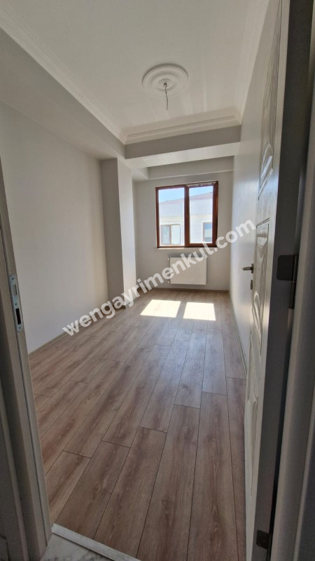 SANCAKTEPE'DE  SİTE İÇERİSİNDE 140 M2  3+1 SATILIK SIFIR DAİRE