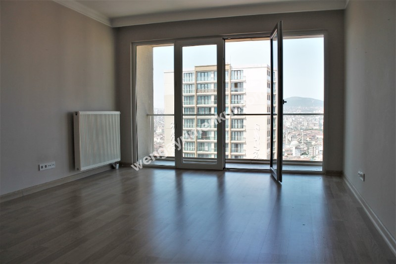 Tuzla Evora A Parsel Havuz Ve Bahçe Peyzaj Cepheli Kiralık 1+1