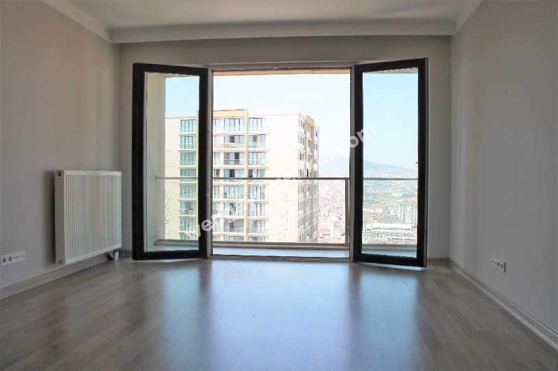 Tuzla Evora A Parsel Havuz Ve Bahçe Peyzaj Cepheli Kiralık 1+1