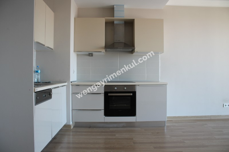 Tuzla Evora A Parsel Havuz Ve Bahçe Peyzaj Cepheli Kiralık 1+1