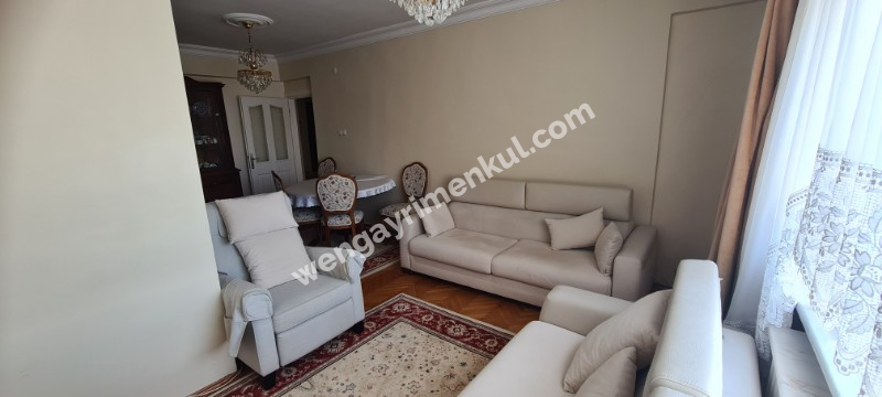 KOZYATAĞI İNÖNÜ CADDESİNDE YÜKSEK KAT 3+1 YATIRIMA UYGUN SATILIK